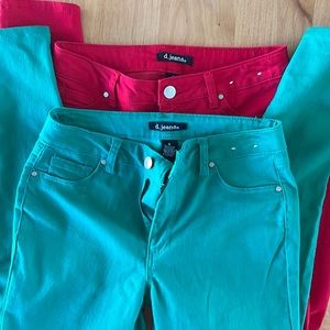 D. jeans size 6 straight skinny jeans 2 pair, red & green new. Never worn